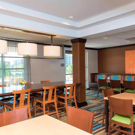 Fairfield Inn & Suites By Marriott Omaha Downtown-3