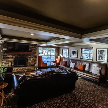 The Mammoth Creek Inn-3