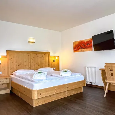 Garni Hotel Bel Vert-2