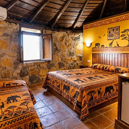 Hotel Selwo Lodge - Animal Park Tickets Included-2