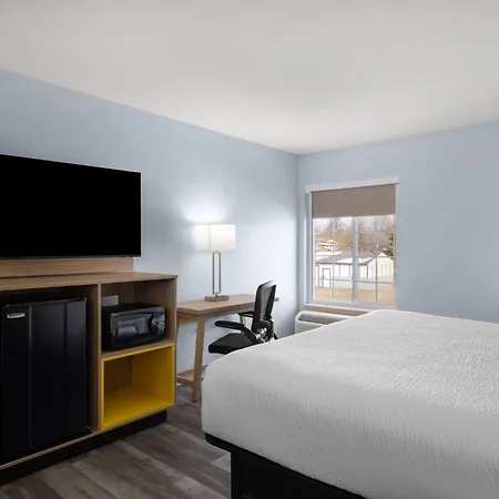 Days Inn By Wyndham Dodge City-3
