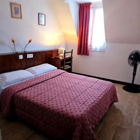 Hotel Du Commerce Et De Navarre-3