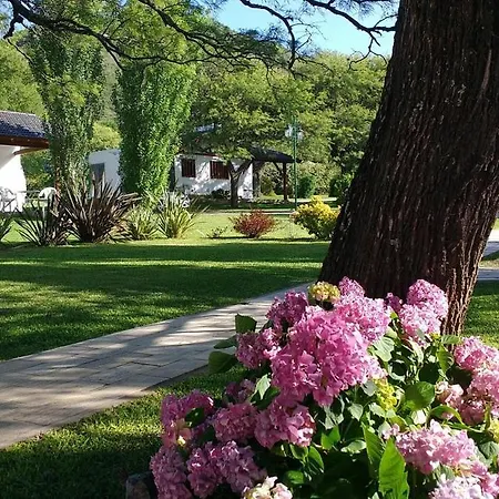 Altos de Belgrano Hotel Cabañas Golf y Spa-2