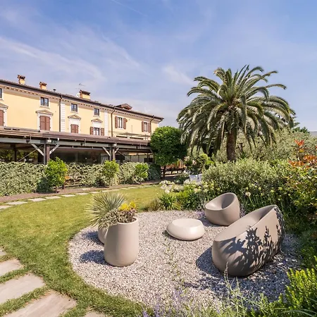 Residence Villa Degli Aranci-3