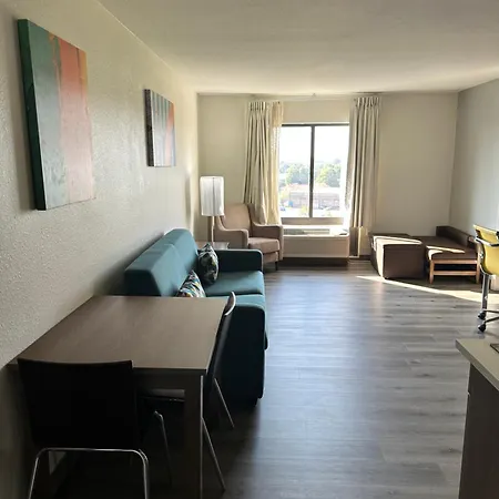 Mainstay Suites Conover-Hickory-3
