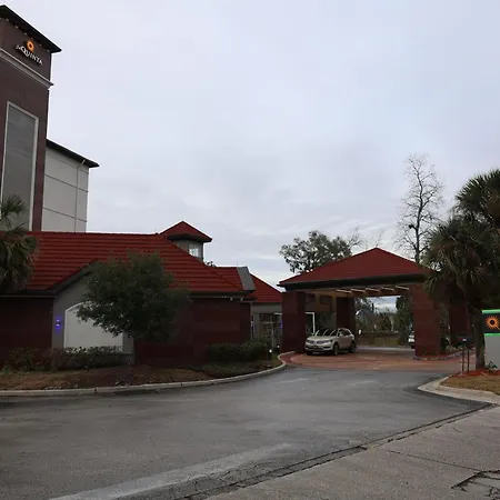 La Quinta Inn And Suites By Wyndham, Ocala-2