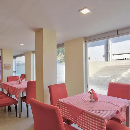Super Townhouse Hills Palace-2
