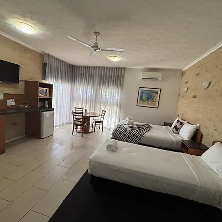Caboolture Riverlakes Boutique Motel-2