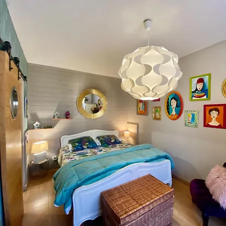 Domaine Ô Clair de Lune - Chambres d'Hôtes et Gîtes à Sarlat - Accès Cité Médiévale 5 minutes à pied - Parking - SPA&Massages en option - Piscine de saison-3