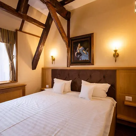 Hotel Am Ring-2