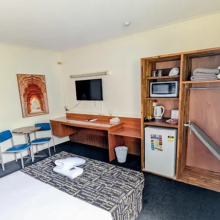 Hampton Villa Motel-2