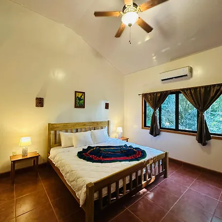 Mariposa Jungle Lodge-3
