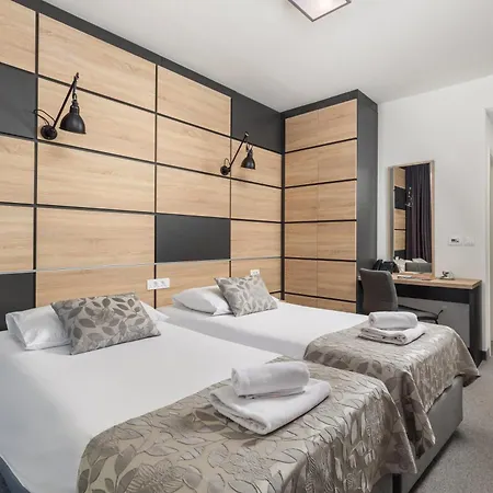 Ville Imperial Vodice-2