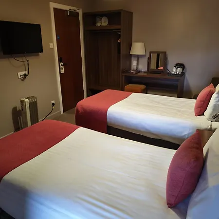 Chieftain Hotel-2