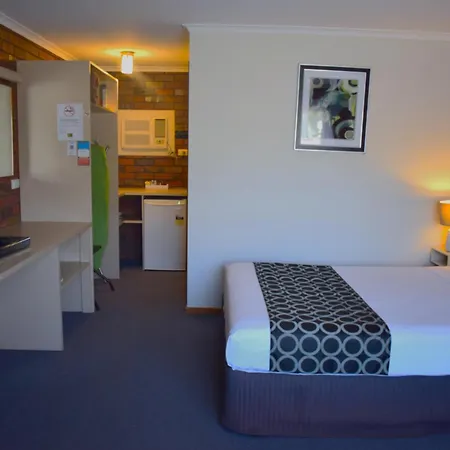 Coorrabin Motor Inn-2