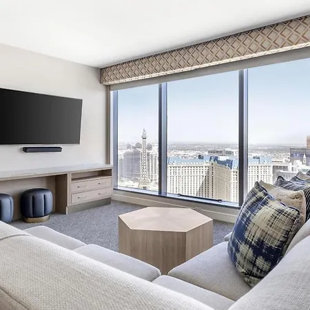 Suites at Elara Las Vegas Strip-No Resort Fees-3