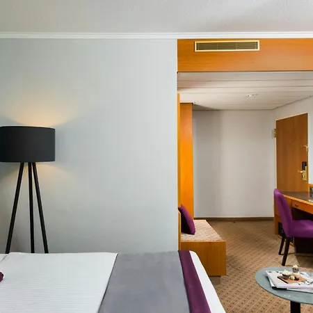 Leonardo Hotel Düsseldorf City Center-2