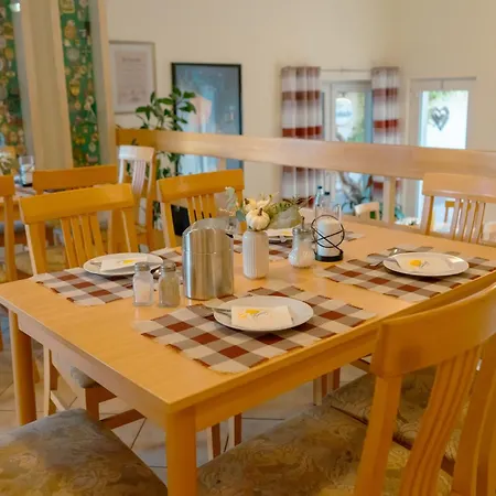 Hotel-Pension Lender-3
