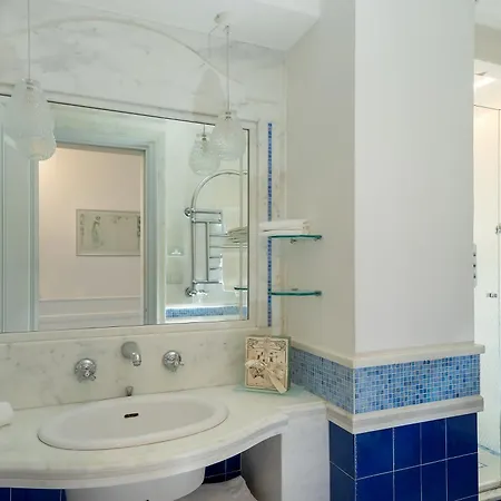 Luxury Villa Excelsior Parco-2