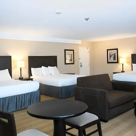 Skyline Hotel & Waterpark-2