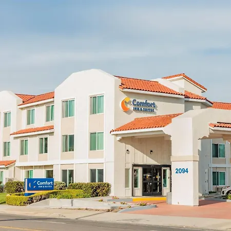 Comfort Inn & Suites Ventura Beach-3