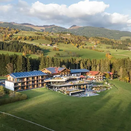 Landhotel Gut Sonnberghof-2