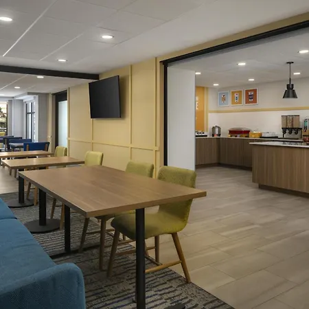 Hampton Inn - York-2