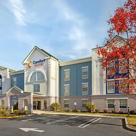 Comfort Suites East Brunswick - South River-3