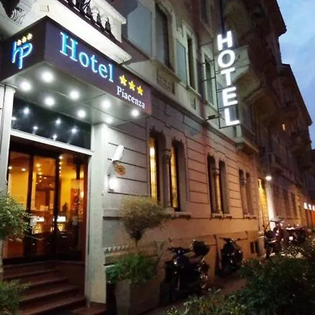 Hotel Piacenza-3