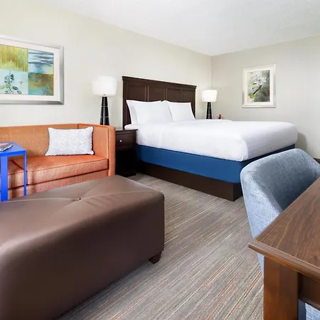 Hampton Inn Naples-Central-3
