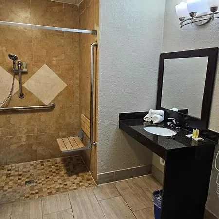 Days Inn By Wyndham Orlando Downtown-3