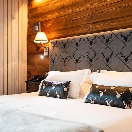 Hotel Les Campanules By Les Etincelles-3