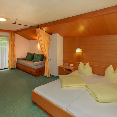 Hotel Edelweiss-2