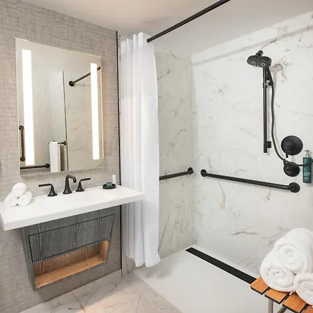 Hilton Milwaukee-2