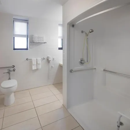 Ramada By Wyndham Jersey City-2