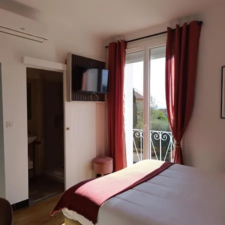 Hotel La Petite Boheme-3
