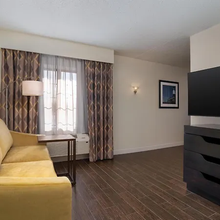 Hampton Inn & Suites By Hilton - Rockville Centre-3