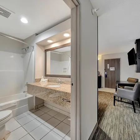 Holiday Inn Express Hotel & Suites Beatrice By Ihg-2