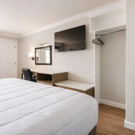 Destin Inn & Suites-2