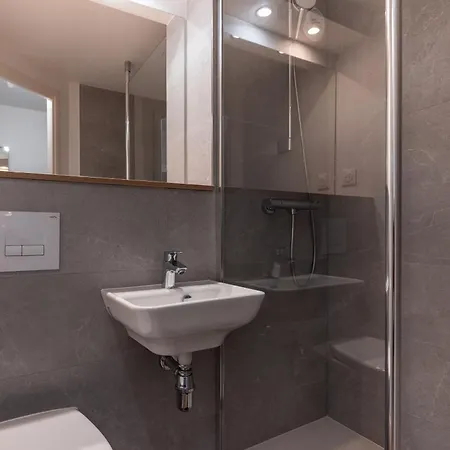 The Originals Access, Hôtel Bordeaux Lac-3