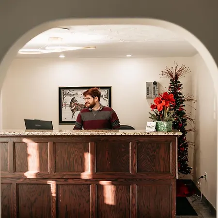 Aurora Inn-2