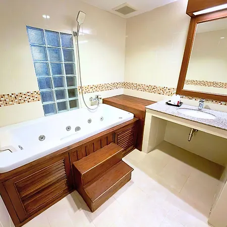 Orchid Garden Hotel Patong-3