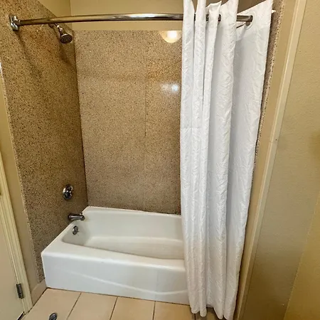 Hotel Pineville & Conference Center Alexandria I-49-2