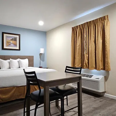 Travelodge By Wyndham Wenatchee-3