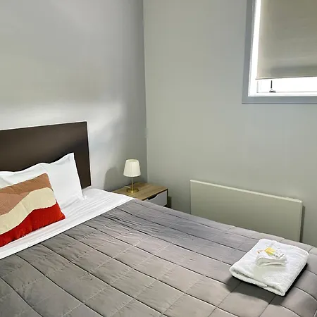 No 1 Motels-3