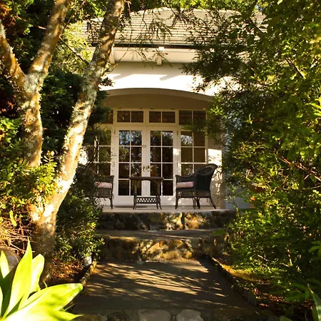 Greenmantle Estate Hotel-2