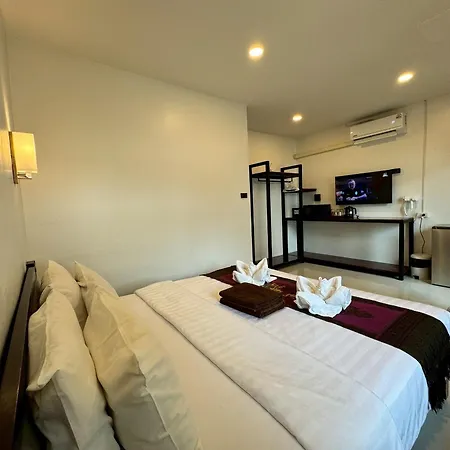 Naiyang Discovery Beach Resort-2
