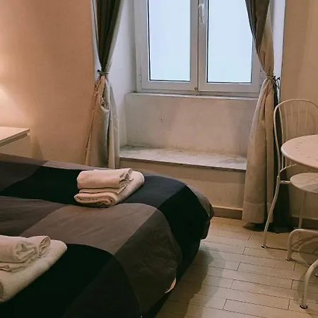 Romance Cosimato Trastevere B&B-3