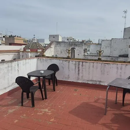 Hostel Urban Sevilla-3