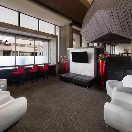 Ramada Plaza By Wyndham Regina Downtown-2
